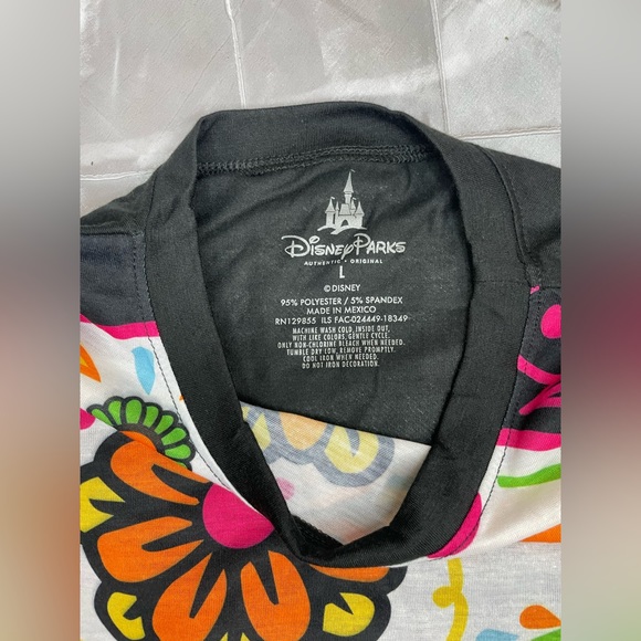 NWT disney parks epcot show t-shirt COCO movie halloween t shirt for women LARGE - Picture 8 of 10